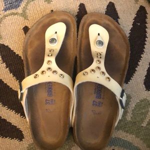 Birkenstock White jeweled Gizeh in 37R,
